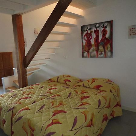 อพาร์ตโฮเทล ฟร็องซัว 1 16 Apartment วิทรี เลอ ฟรองซัวส์ ภายนอก รูปภาพ