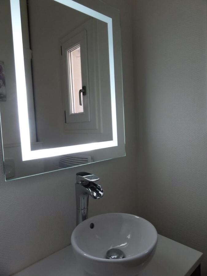 อพาร์ตโฮเทล ฟร็องซัว 1 16 Apartment วิทรี เลอ ฟรองซัวส์ ภายนอก รูปภาพ